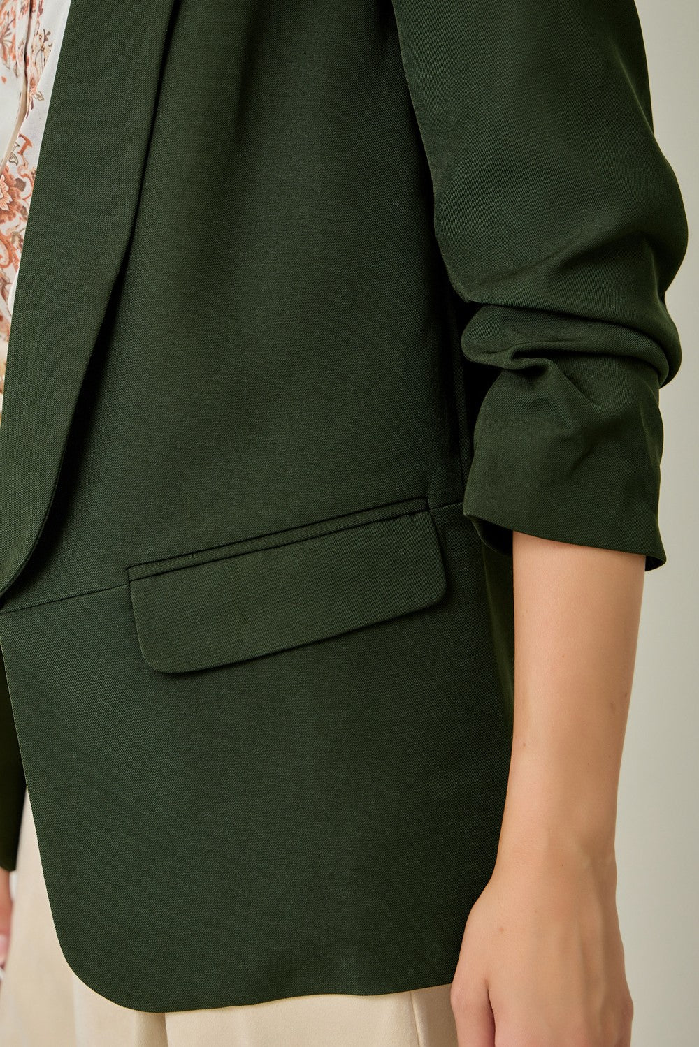 Solid Oversized Rouched Sleeve Blazer Forest