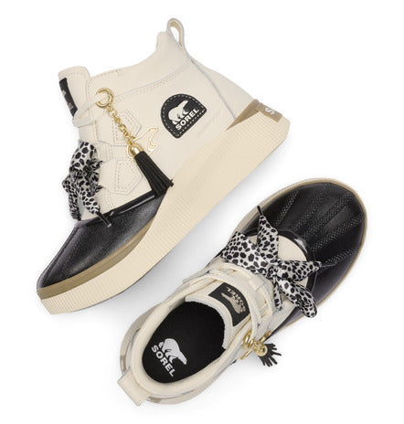 Out N About IV Classic Charm Waterproof Boots Snow + Black