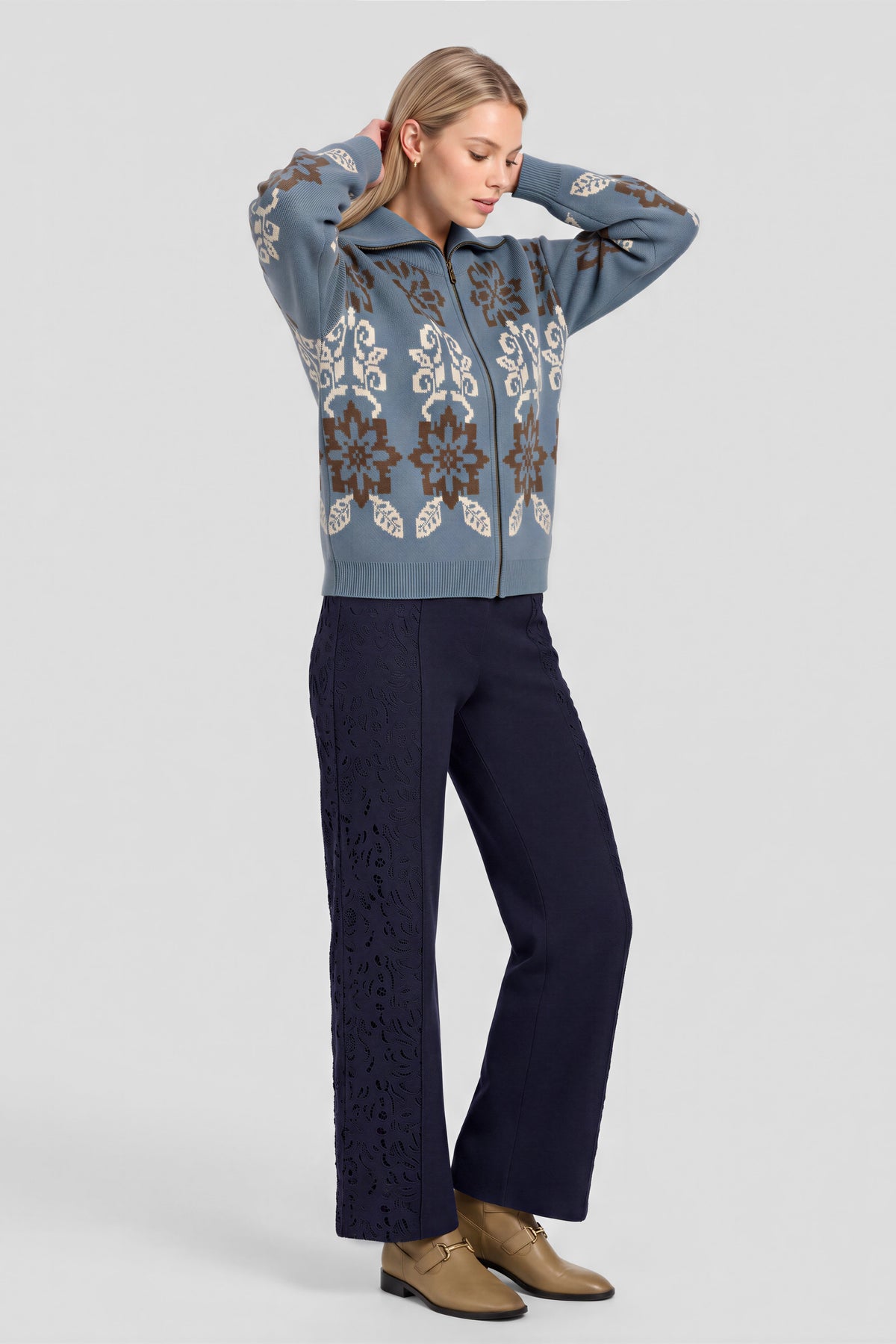 Scroll Floral Motif Jacquard Zip Sweater Cardi
