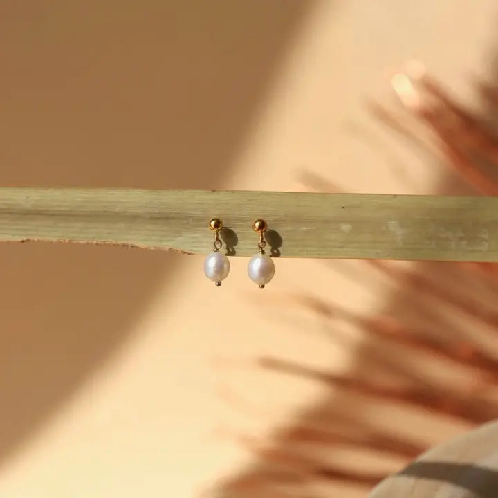 Pearla Stud Earrings