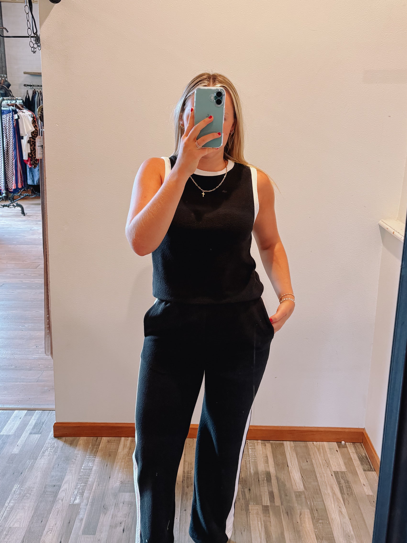 Contrast Edging Cloudy Knit Tank Black + Cream