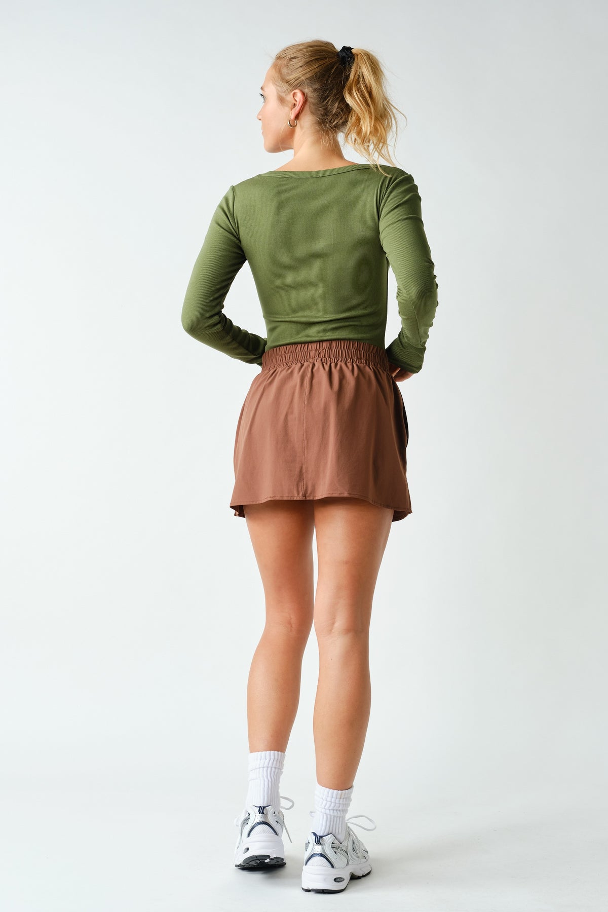 Slim Fit Scoop Neck Micro-Ribbed Long Sleeve Top