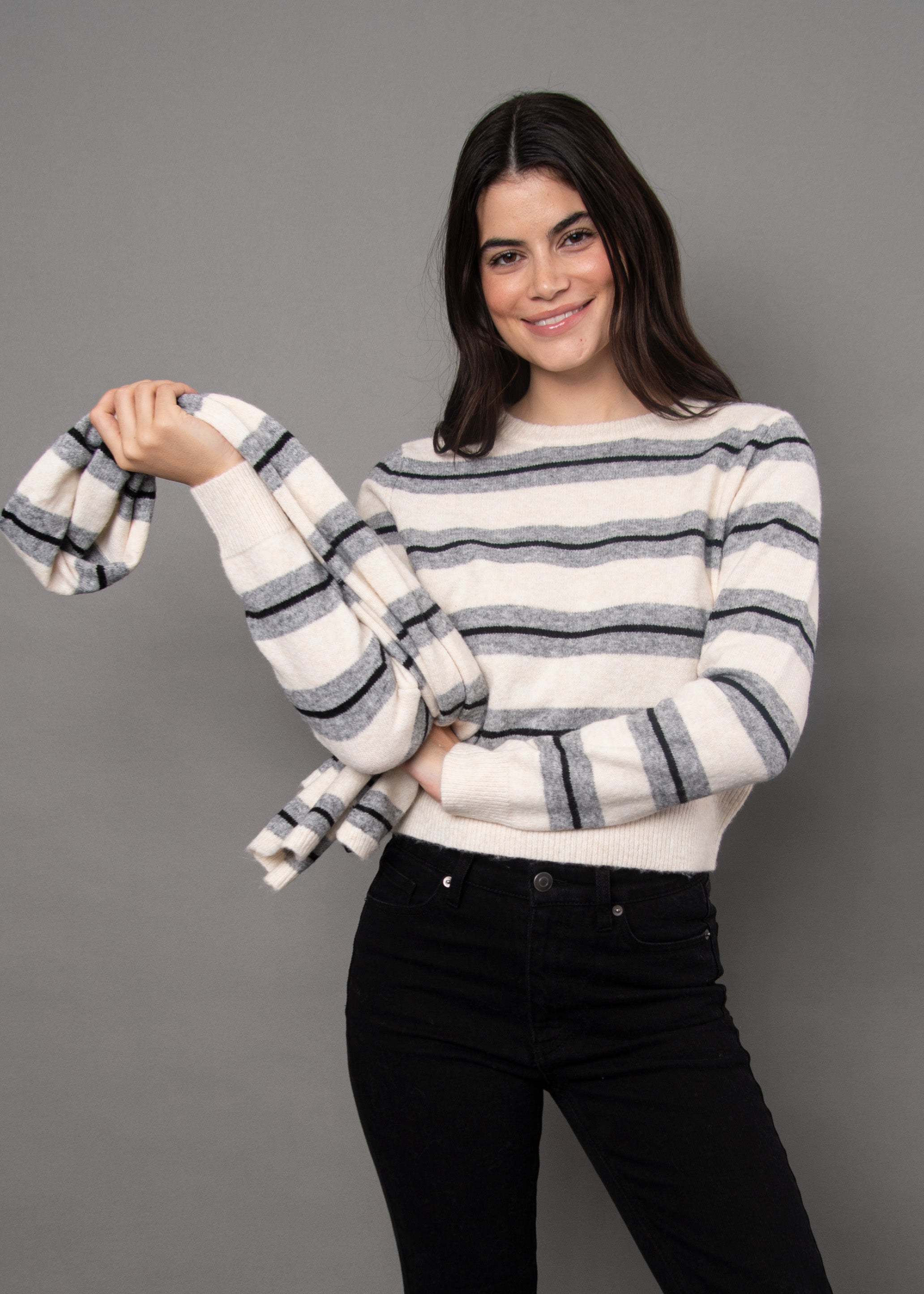 Kaya Scarf Crew Neck Pullover Oatmeal Grey