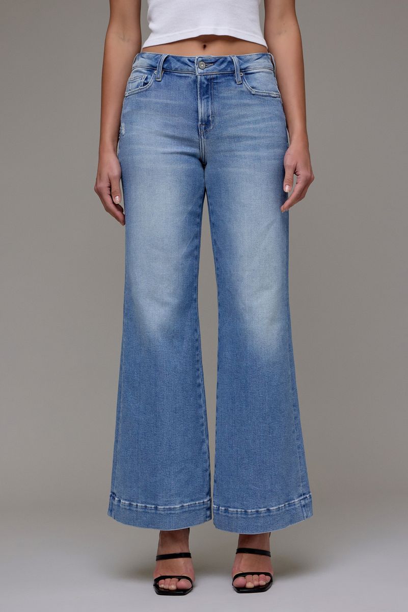 Happi Stretch Star Mid Rise Comfort Flare Jeans Light