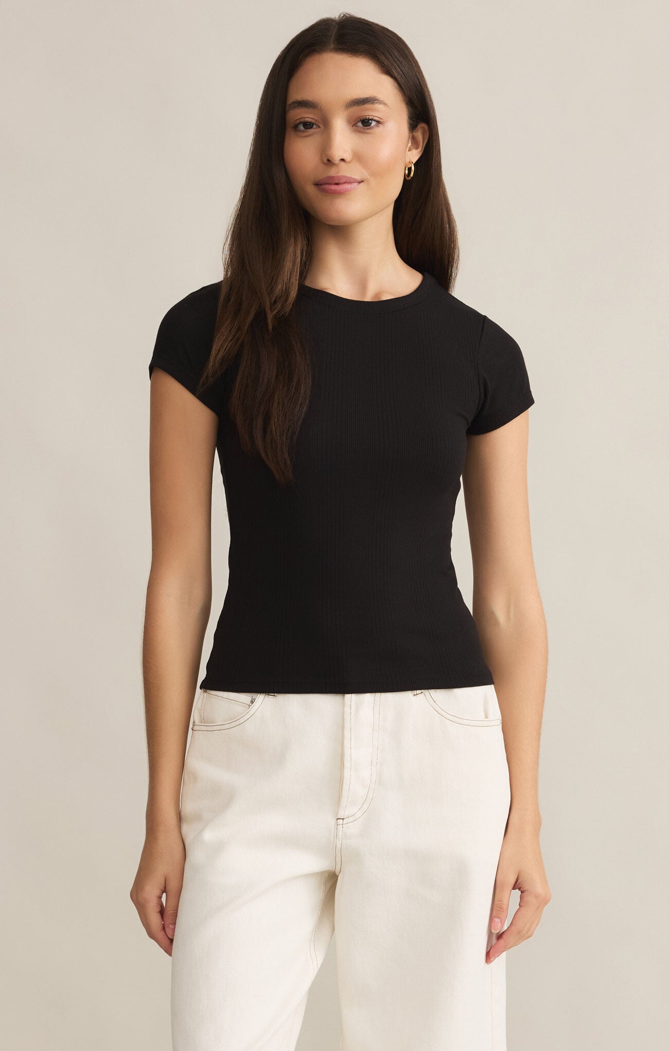 Avery Tee Black
