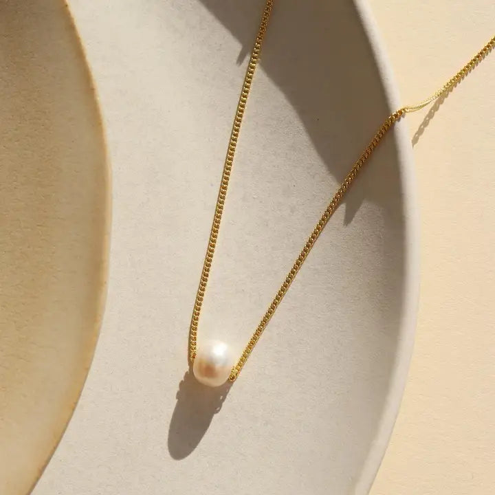 Evelyn Pearl Necklace 14k Gold Fill