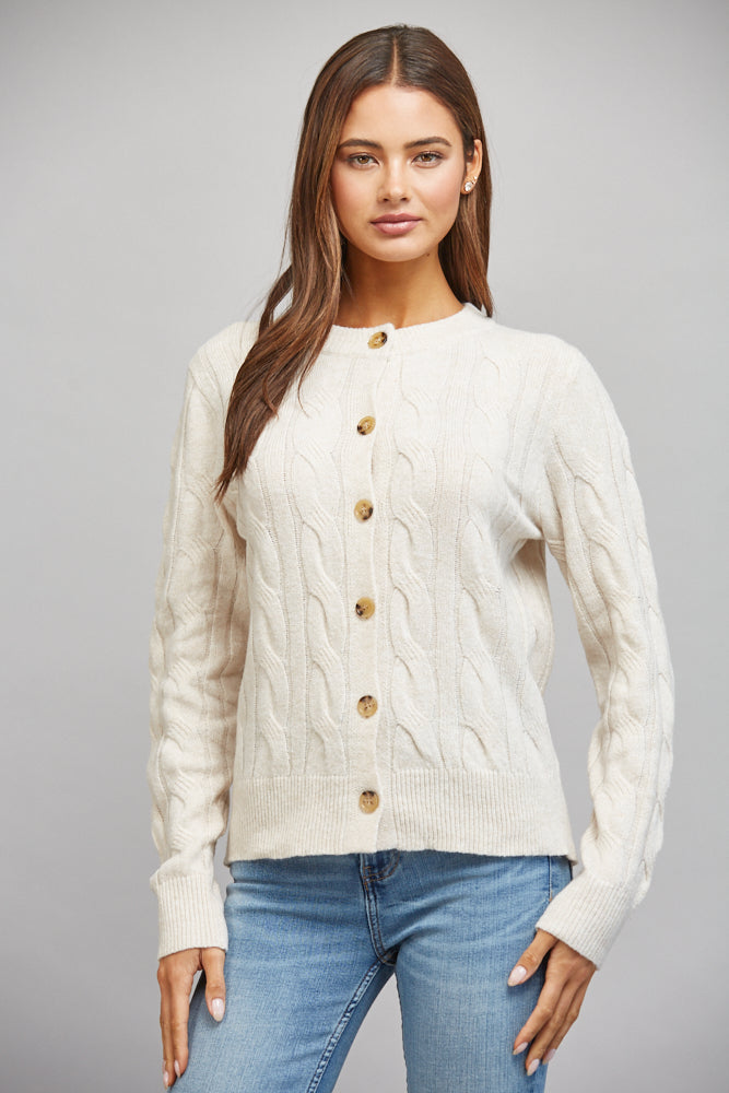 Cable Knit Buttoned Cardigan Oatmeal