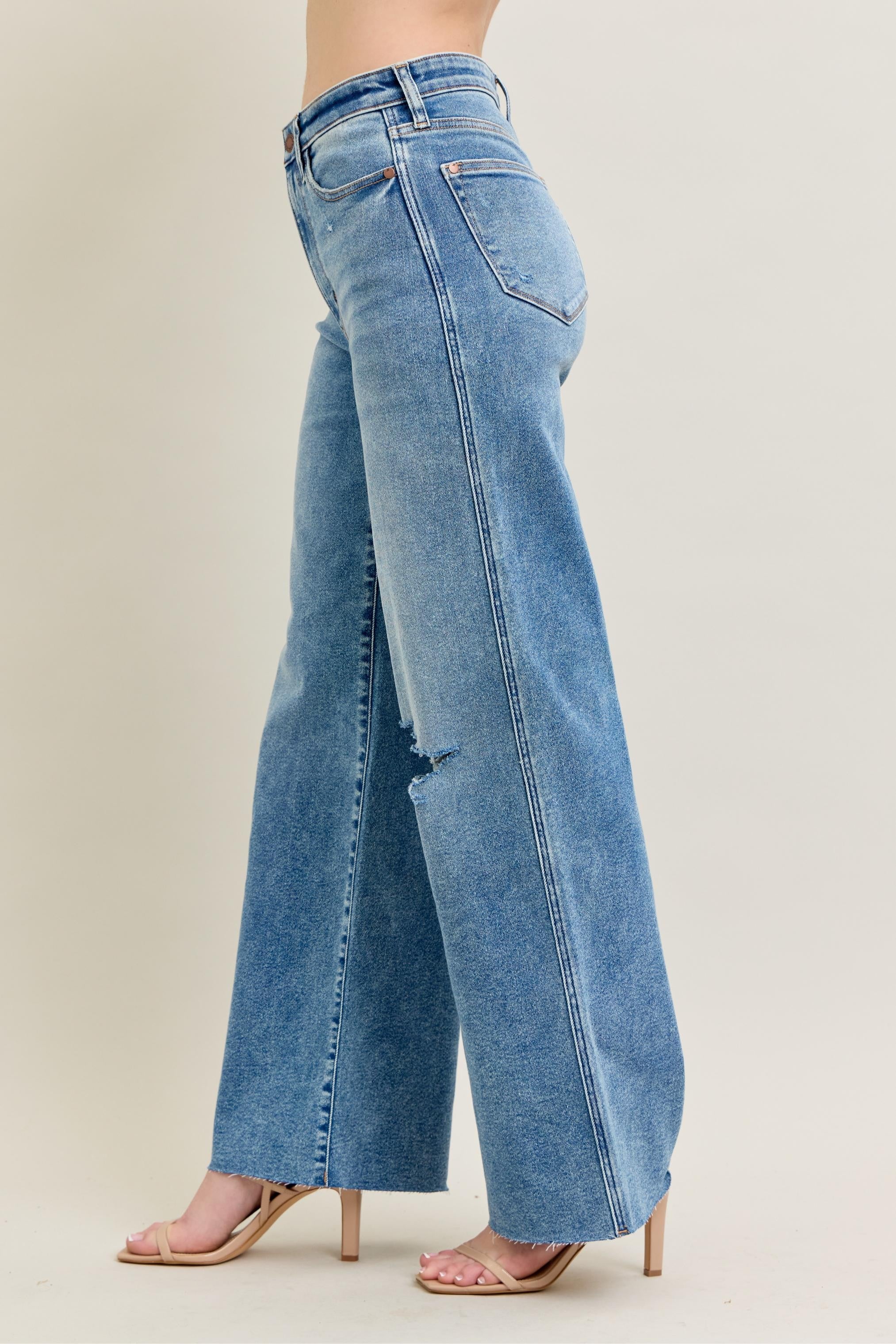 Vintage Wash Wide Leg Destructed Jeans Medium