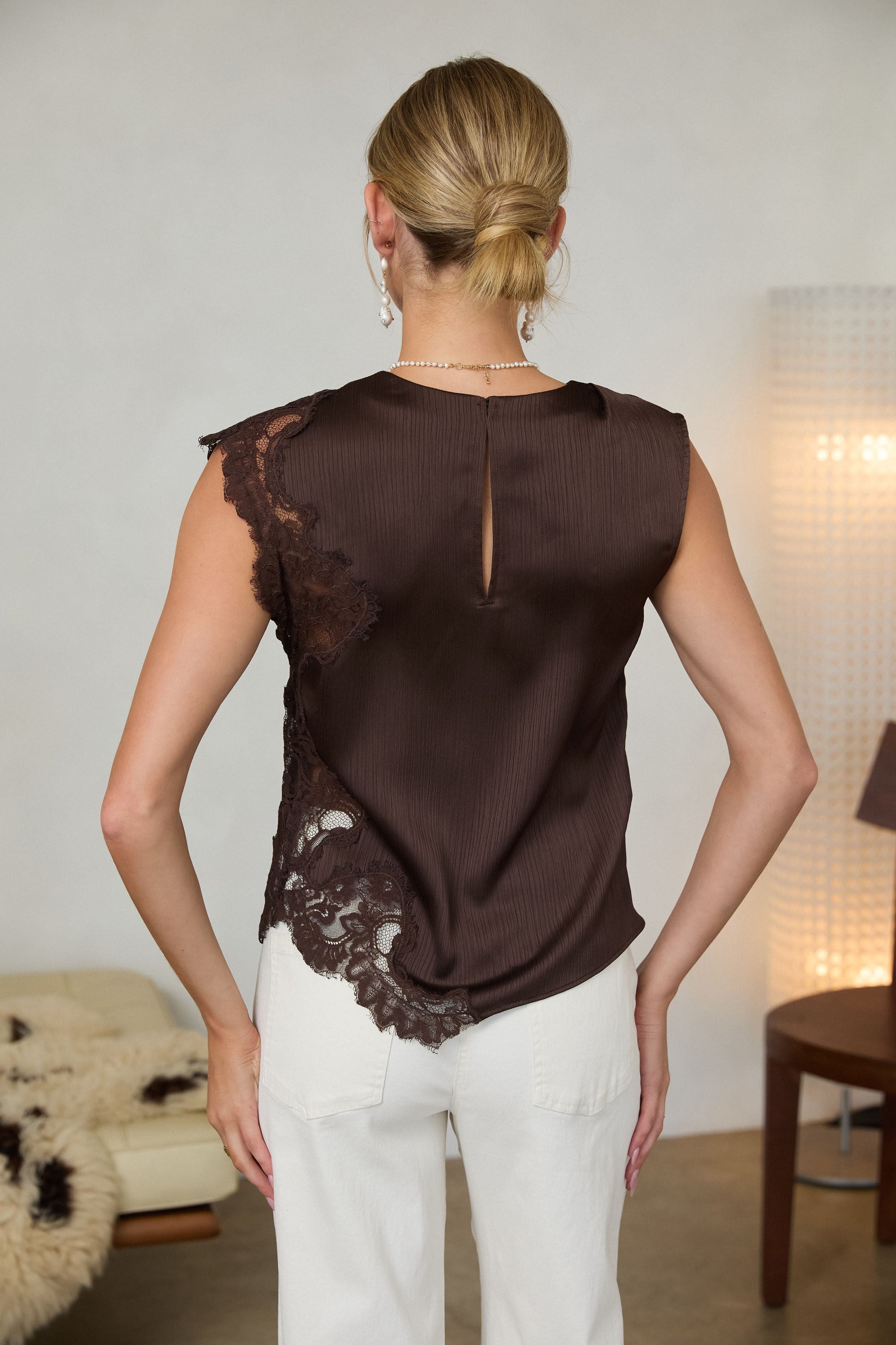 Sleeveless Mixed Lace Asymmetric Hem Top Brown