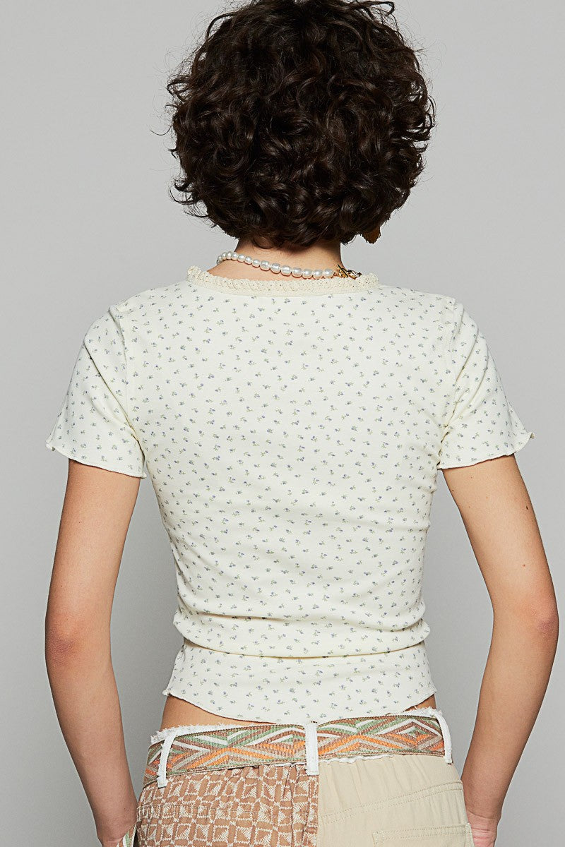 Ruffled Piping Mini Floral Cropped Tee Cream
