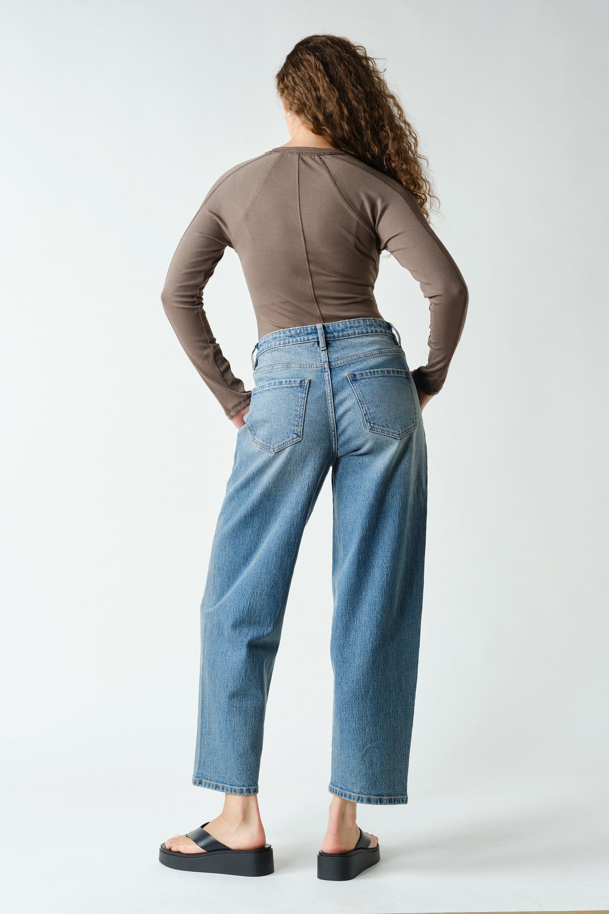 Essential Long-Sleeved Micro-Ribbed Henley Top