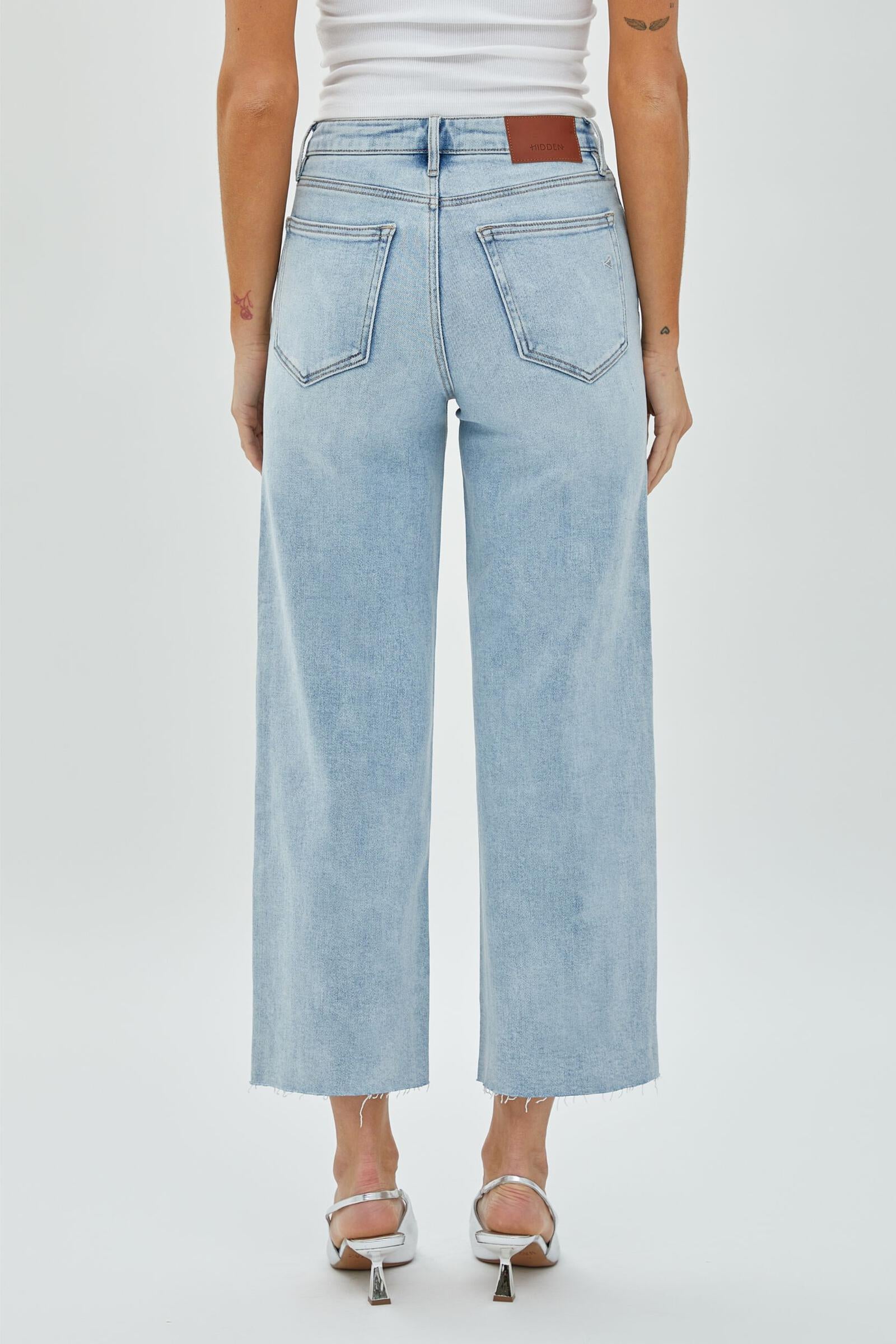 Nori Clean Stretch Wide Leg Jeans Light Wash