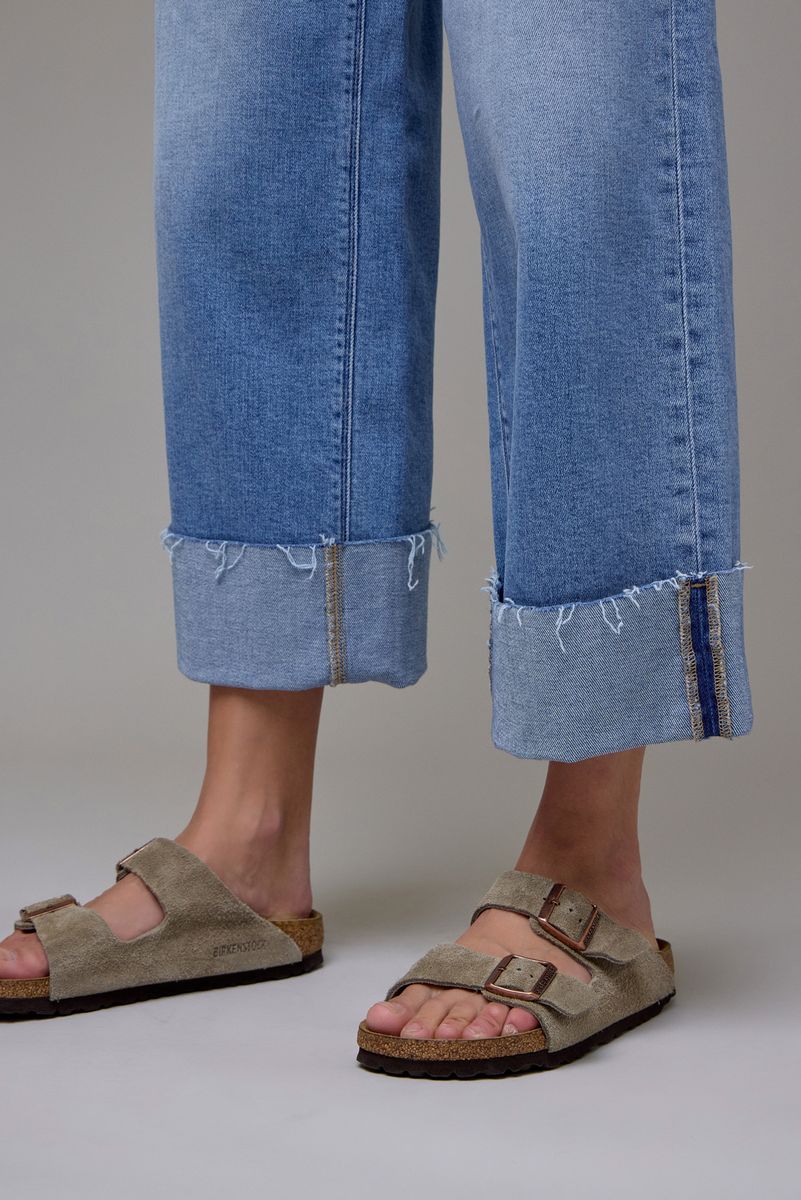 High Rise Nori Wide Leg 4" Cuffed Hem Jeans Medium Light