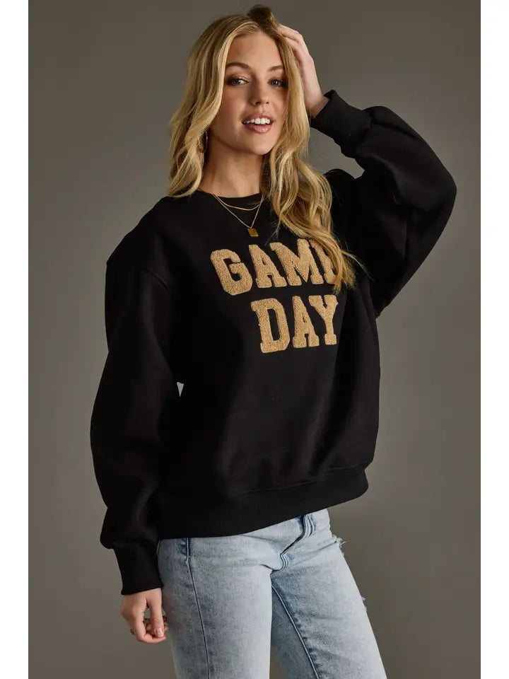 Textured Game Day Crew Neck Sweatshirt Black + Camel