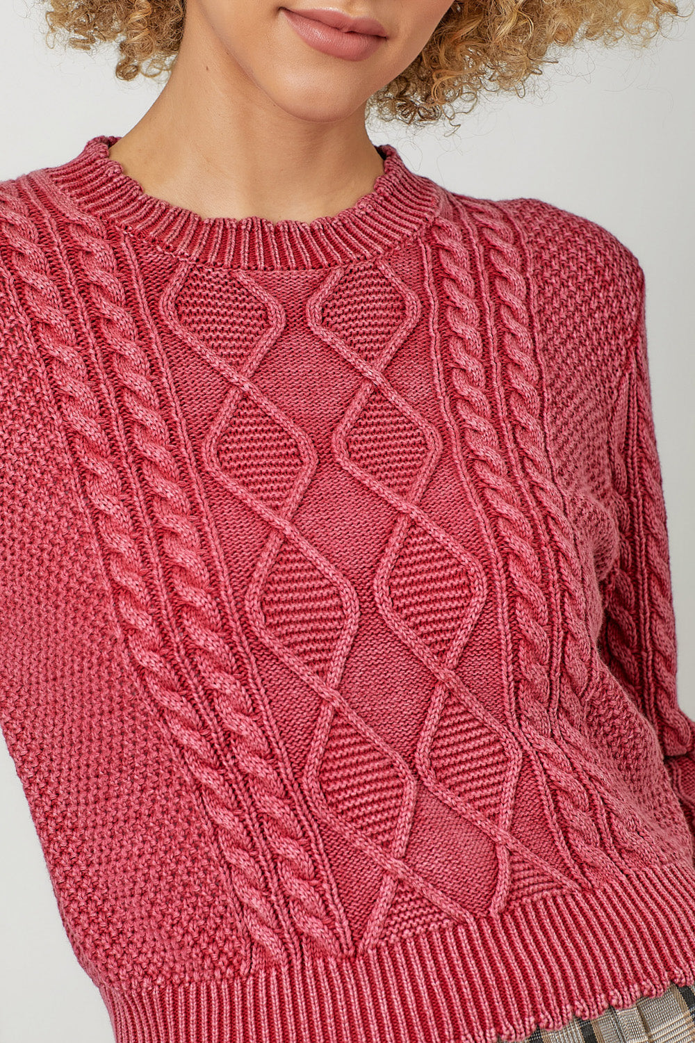 Washed Cropped Cable Knit Scallop Hem Sweater Washed Red