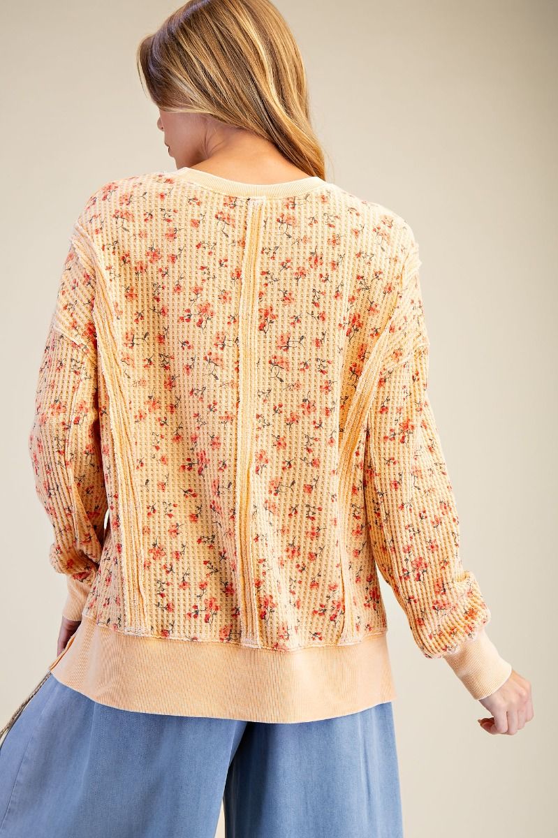 Floral Printed Thermal Mineral Washed Pullover Straw