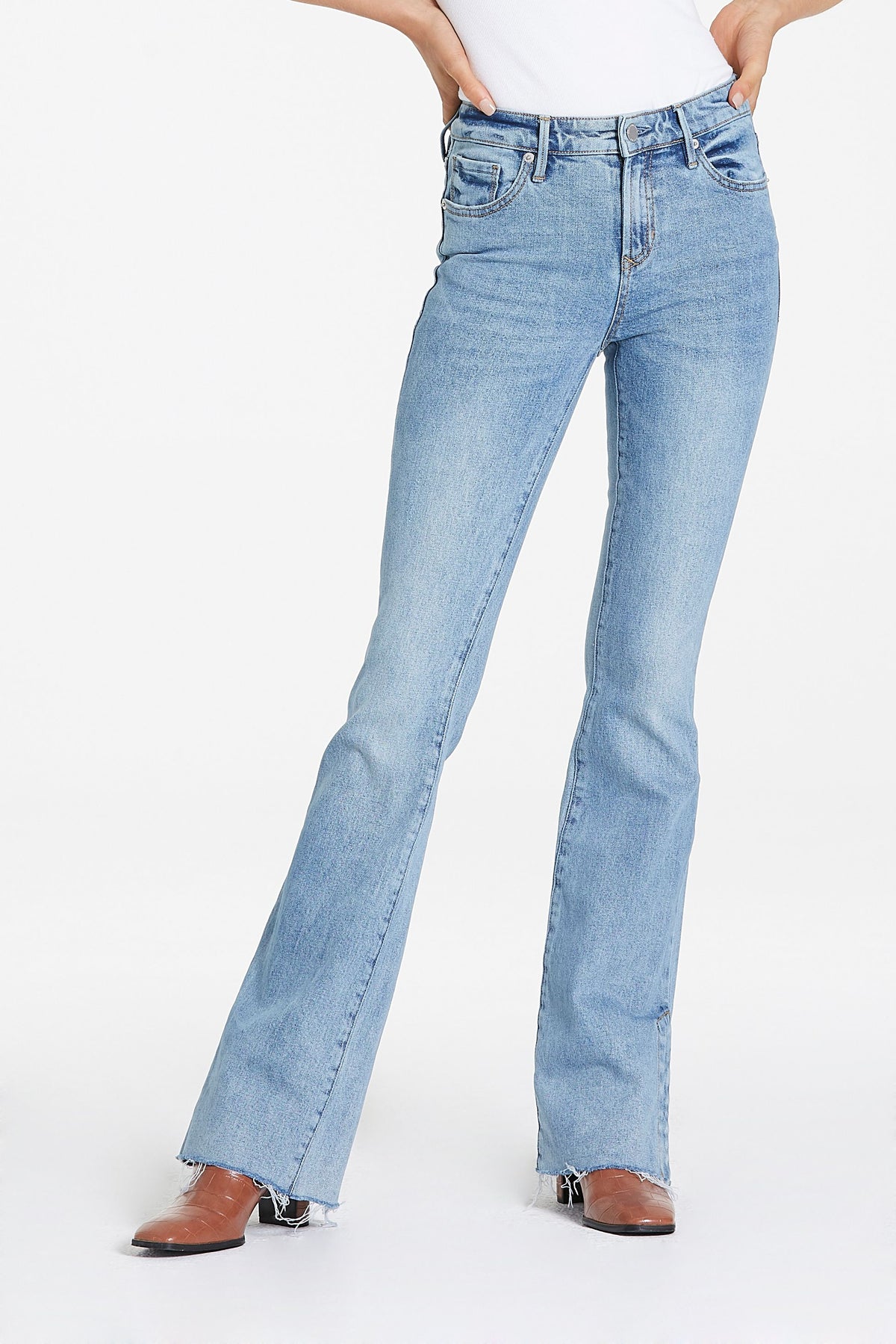 Jaxtyn Side Slit Fray Hem Bootcut Geneva