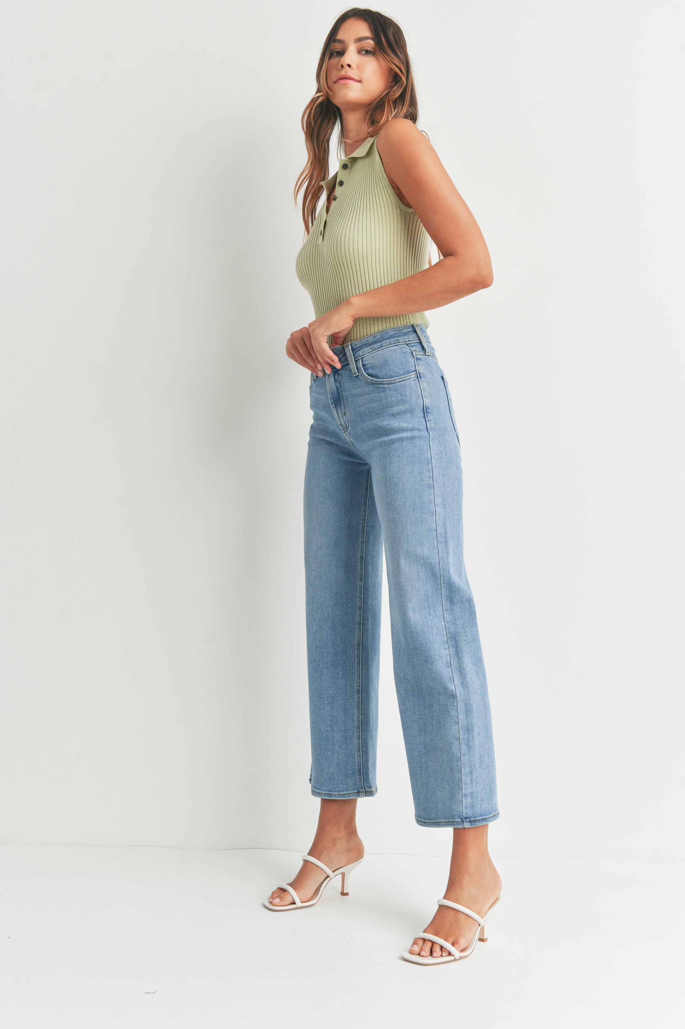 High Rise Wide Leg Jeans Medium