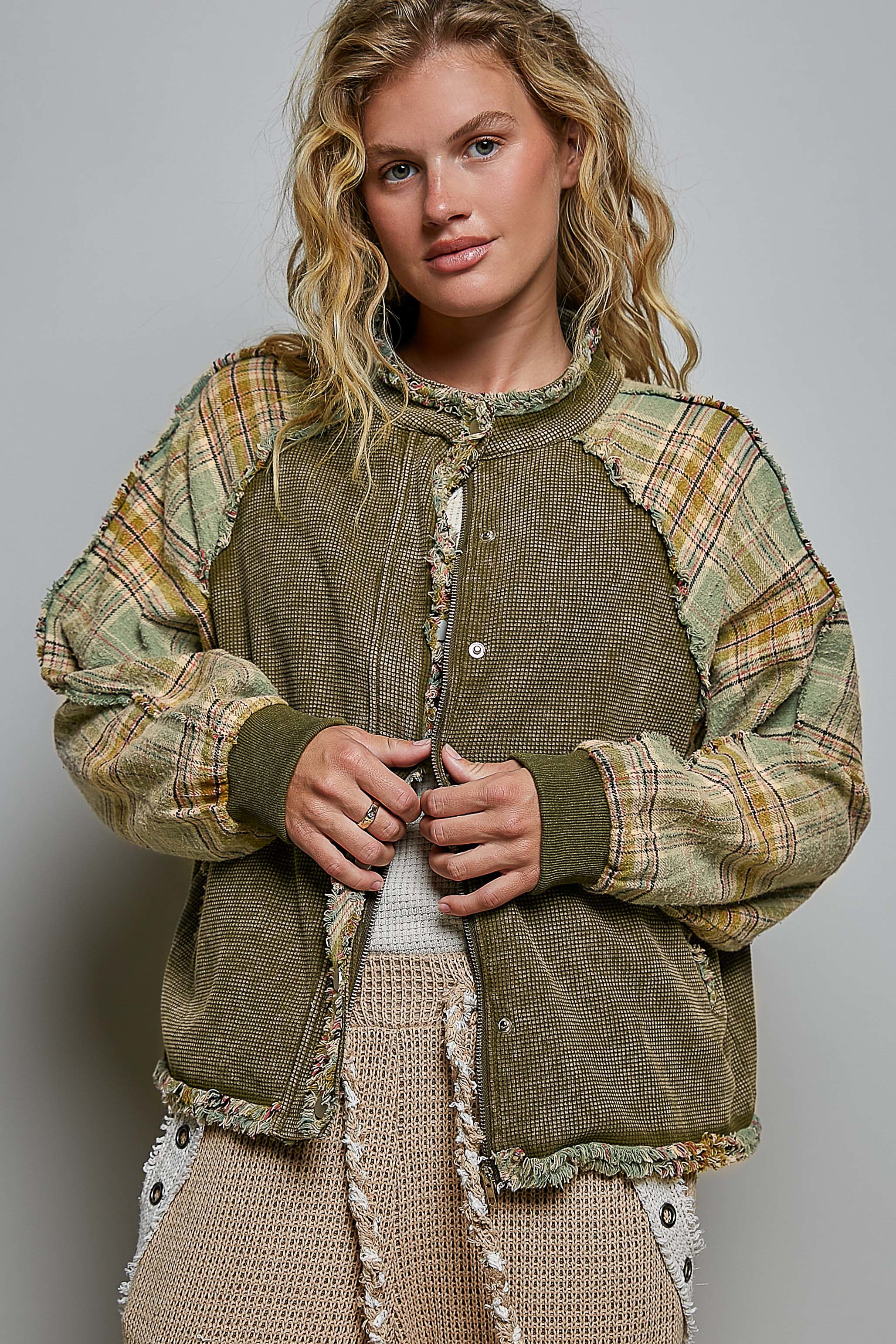 Thermal Plaid Sleeve Frayed Seams Jacket Olive