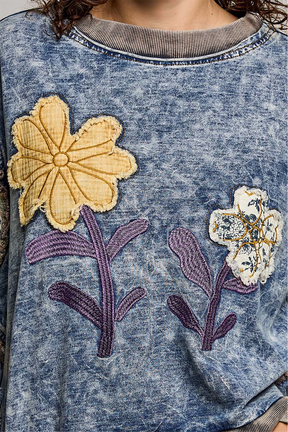 Floral Patch Exposed Seam Shoulder Ruffle Sweatshirt
