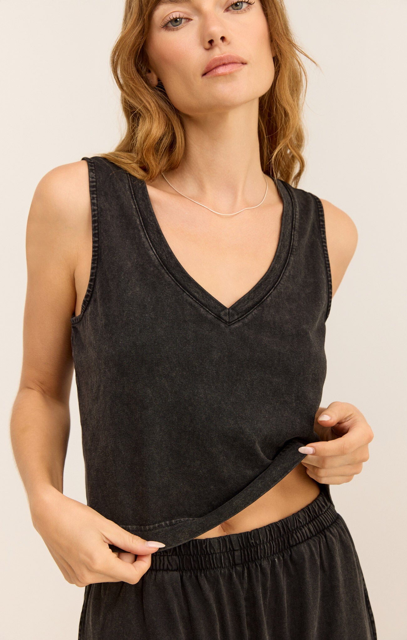 Sloane Vneck Tank Black