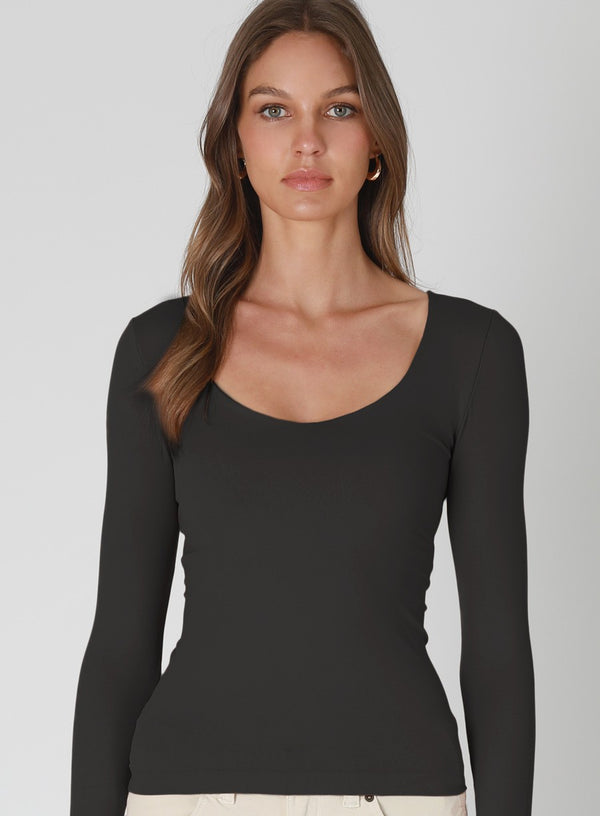 Clean Line Sweetheart Long Sleeve Top Black