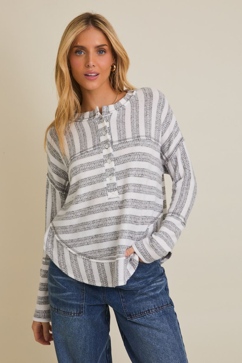 Button Down Raw Edge Stripe White-Grey Stripe
