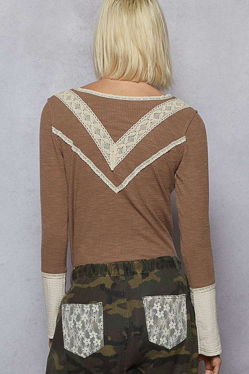 V Neck Rib Trim Point Shirt Chocolate