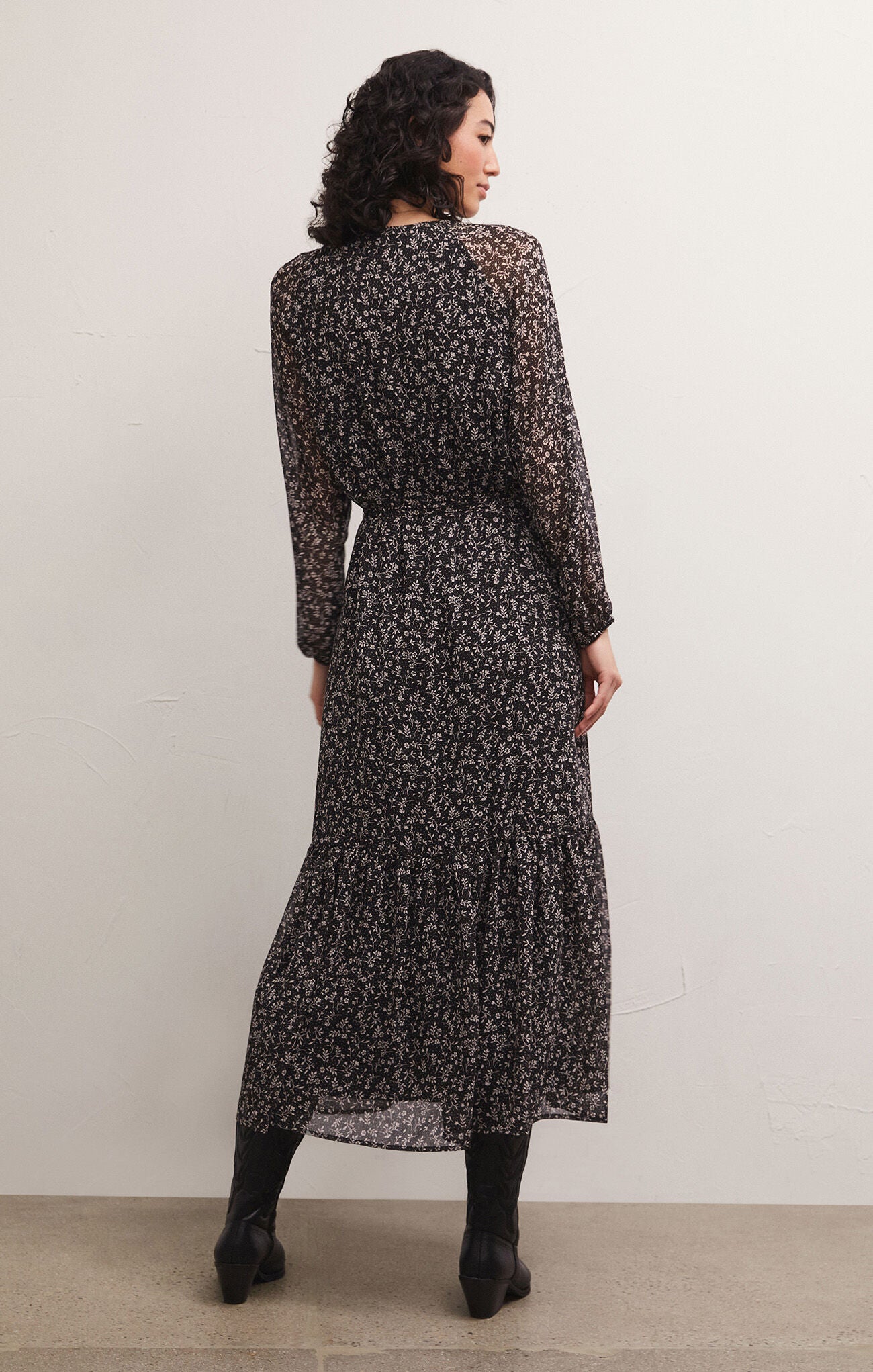 Della Floral Midi Dress Black
