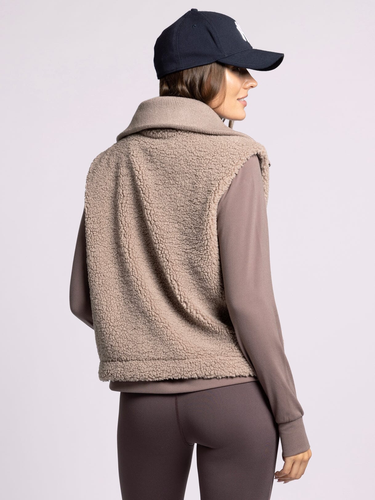 Trista Vest Taupe