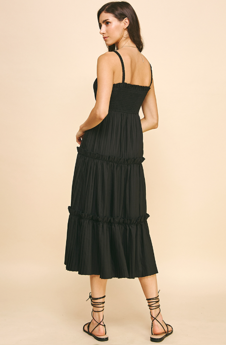 Sleeveless Pleated Tiered Midi Dress Black