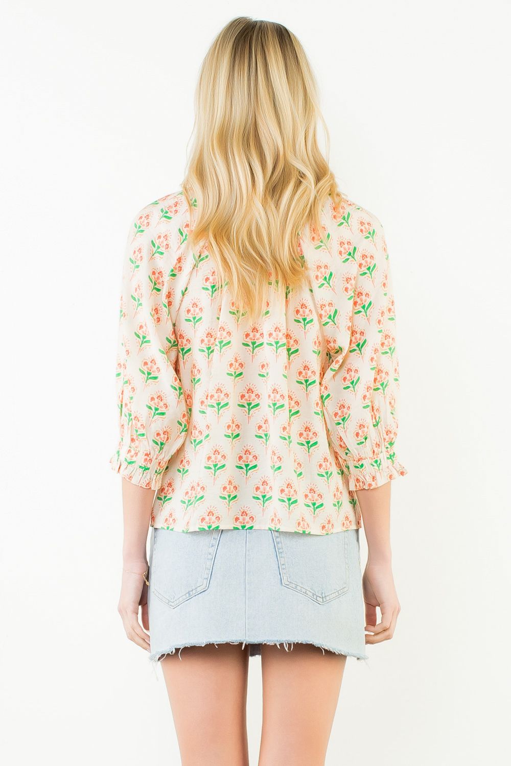 Stemmed Floral 3/4 Sleeve Tassel Top Cream