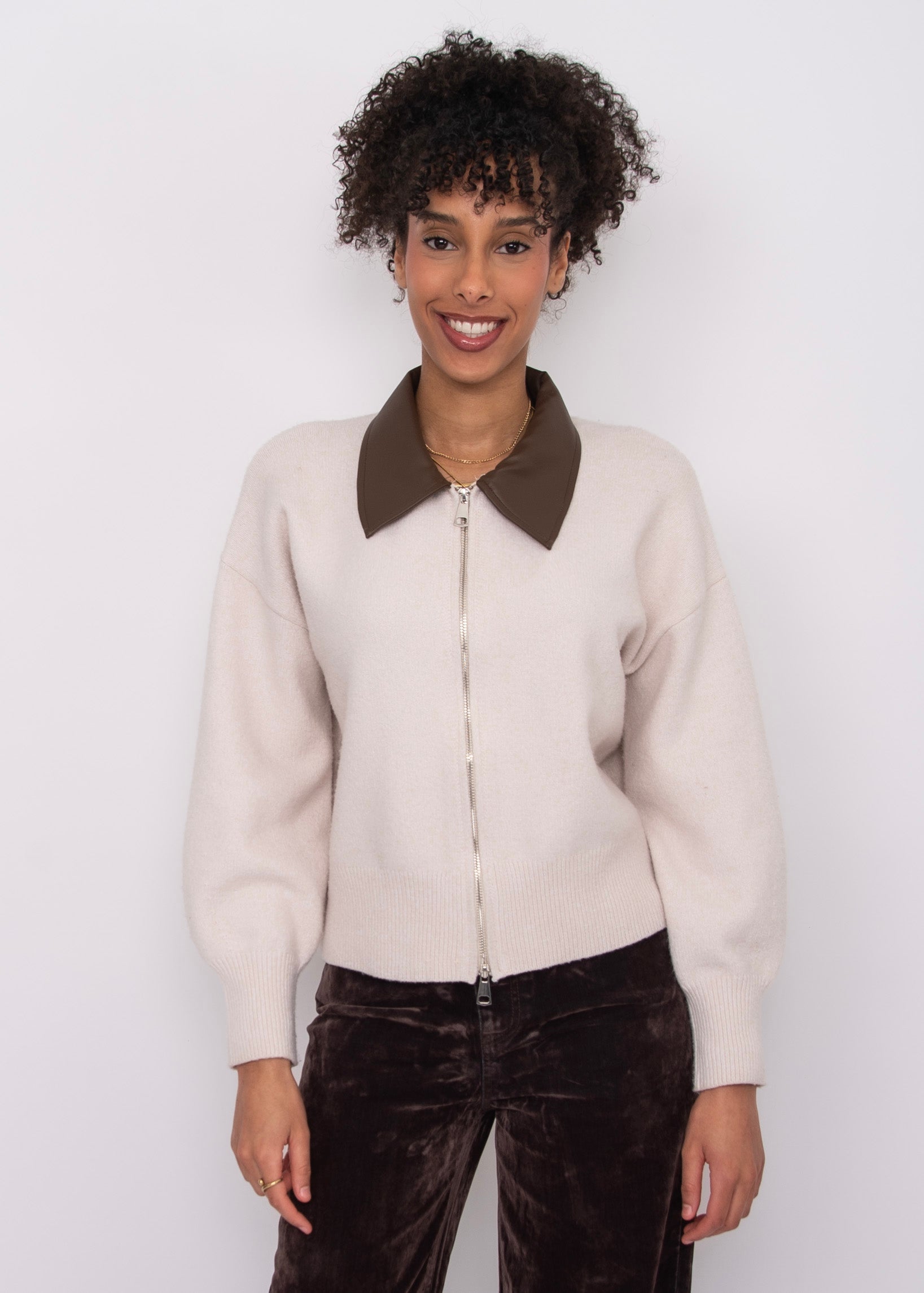Oia Leather Collar Zip Up Sweater Cloud Cream