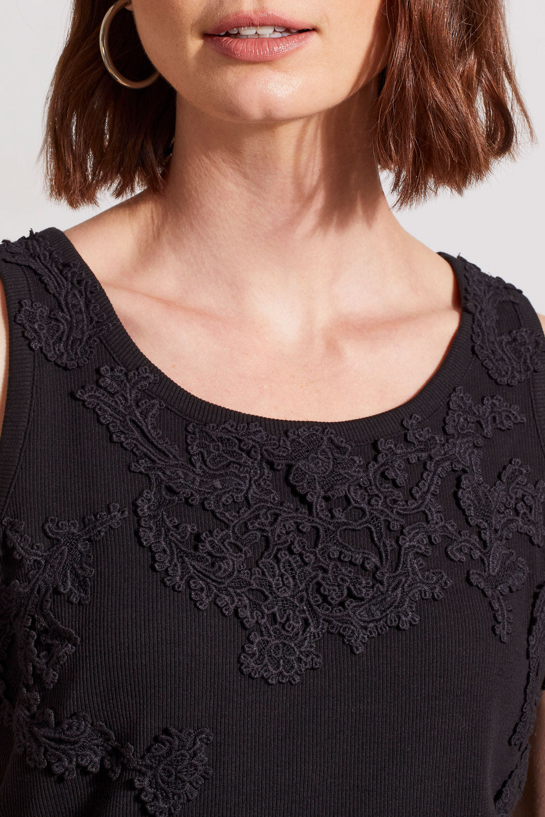 Floral Scroll Applique Tank Black