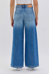 High Rise Slanted Pocket Wide Leg Jeans Medium