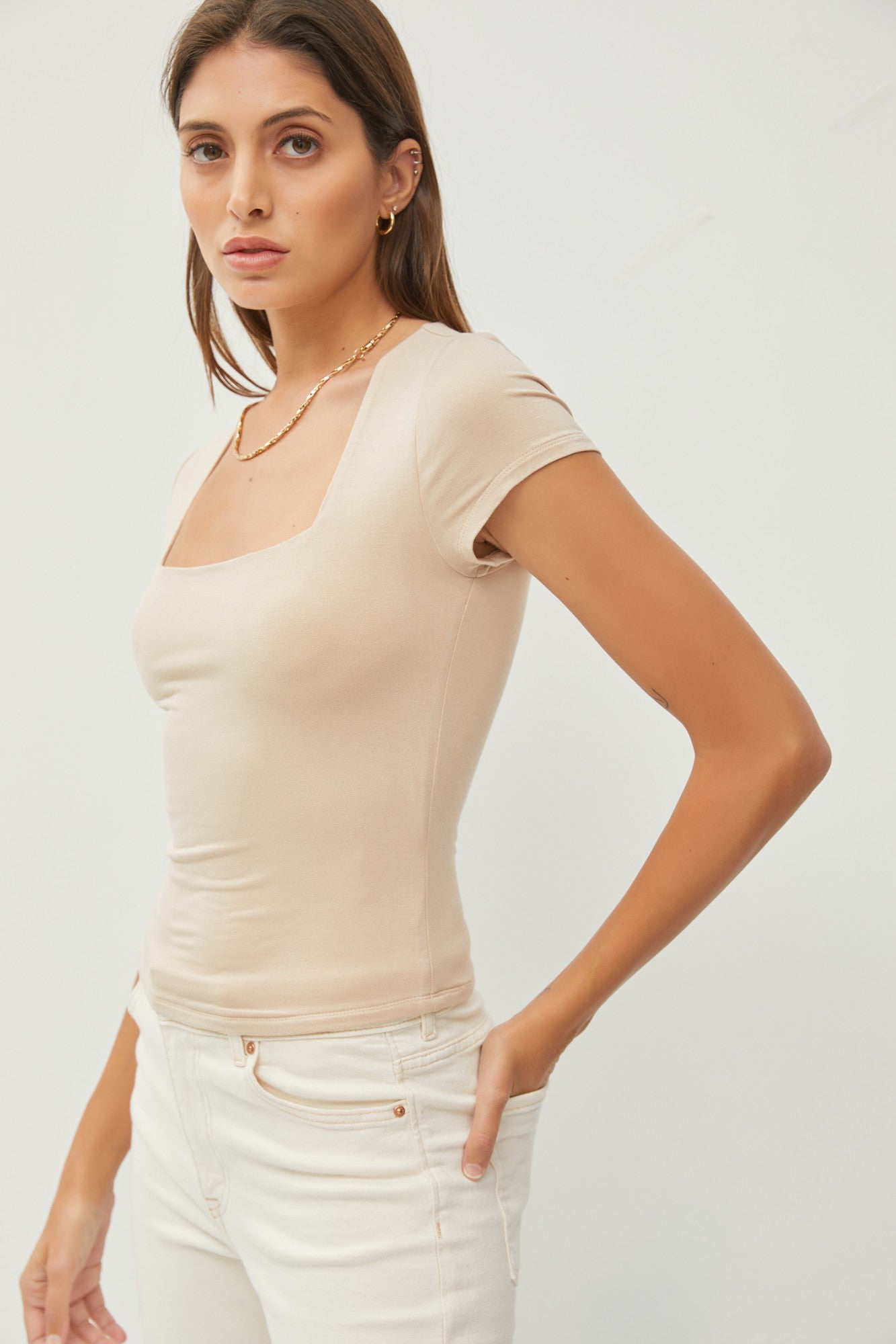 Square Neck Basic Tee Taupe