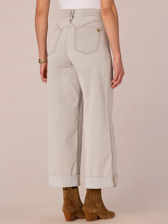 Double Peak Yoke Cuffed Wide Leg Jeans Light Grey