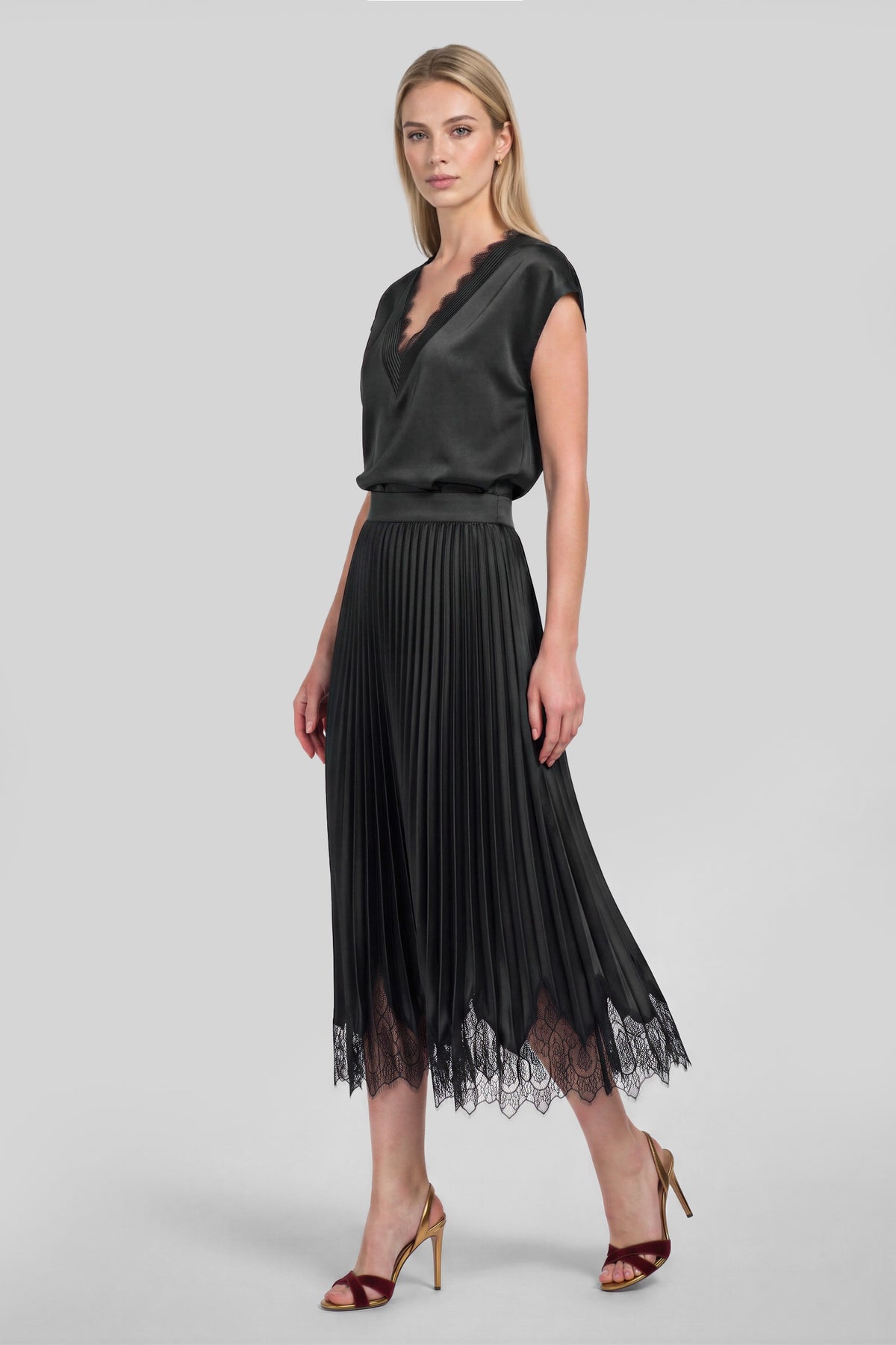 Pleated Elastic Waist Satin Skirt