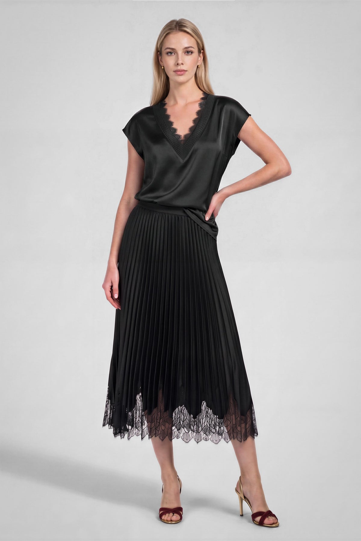 Lace Textured Seam Vneck Boxy Satin Top