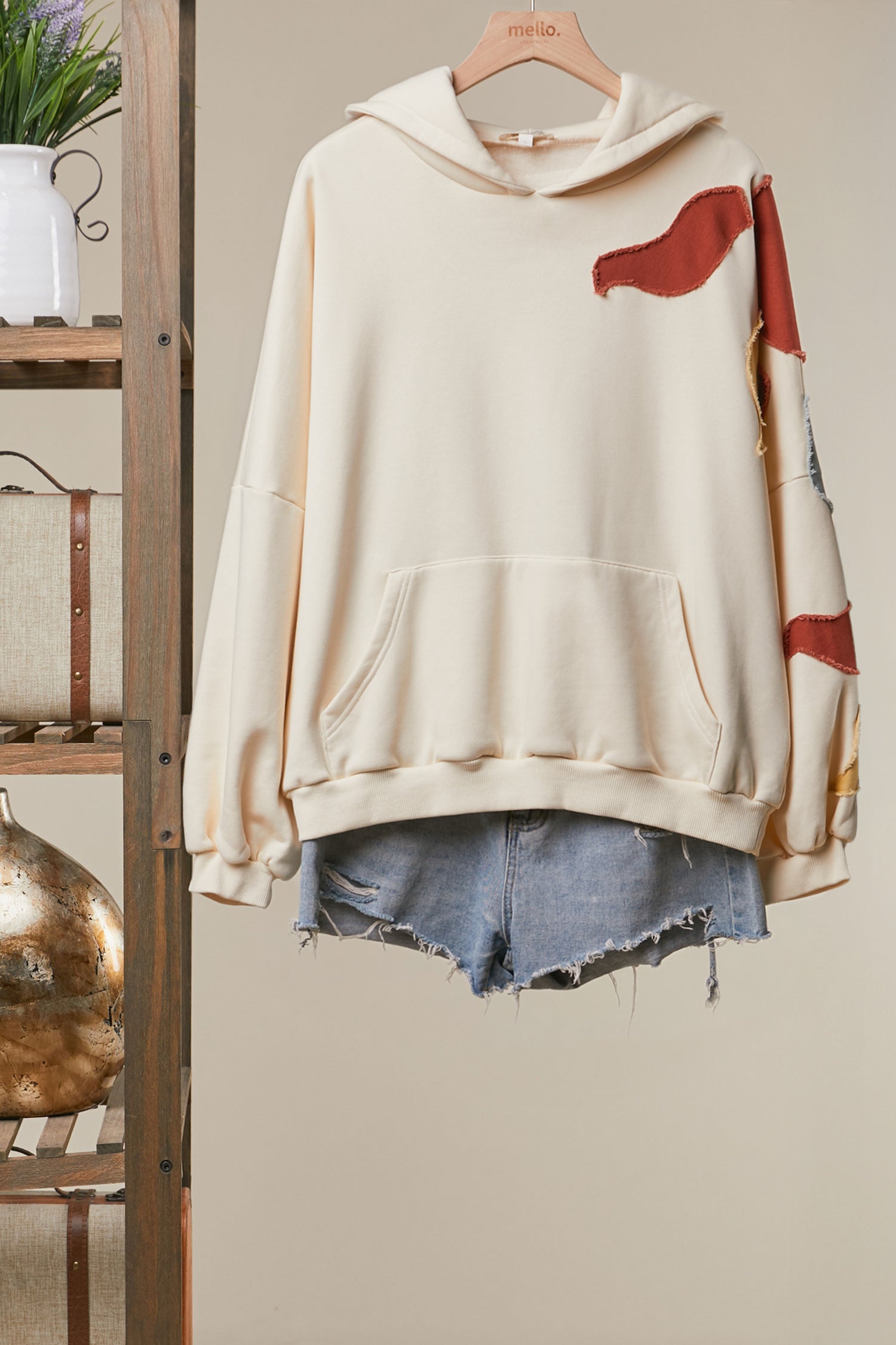Abstract Patch Hoodie Sweatshirt Cream