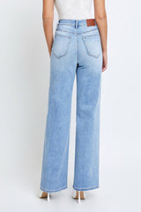 Logan Crossover Stretch Dad Jeans Light Wash