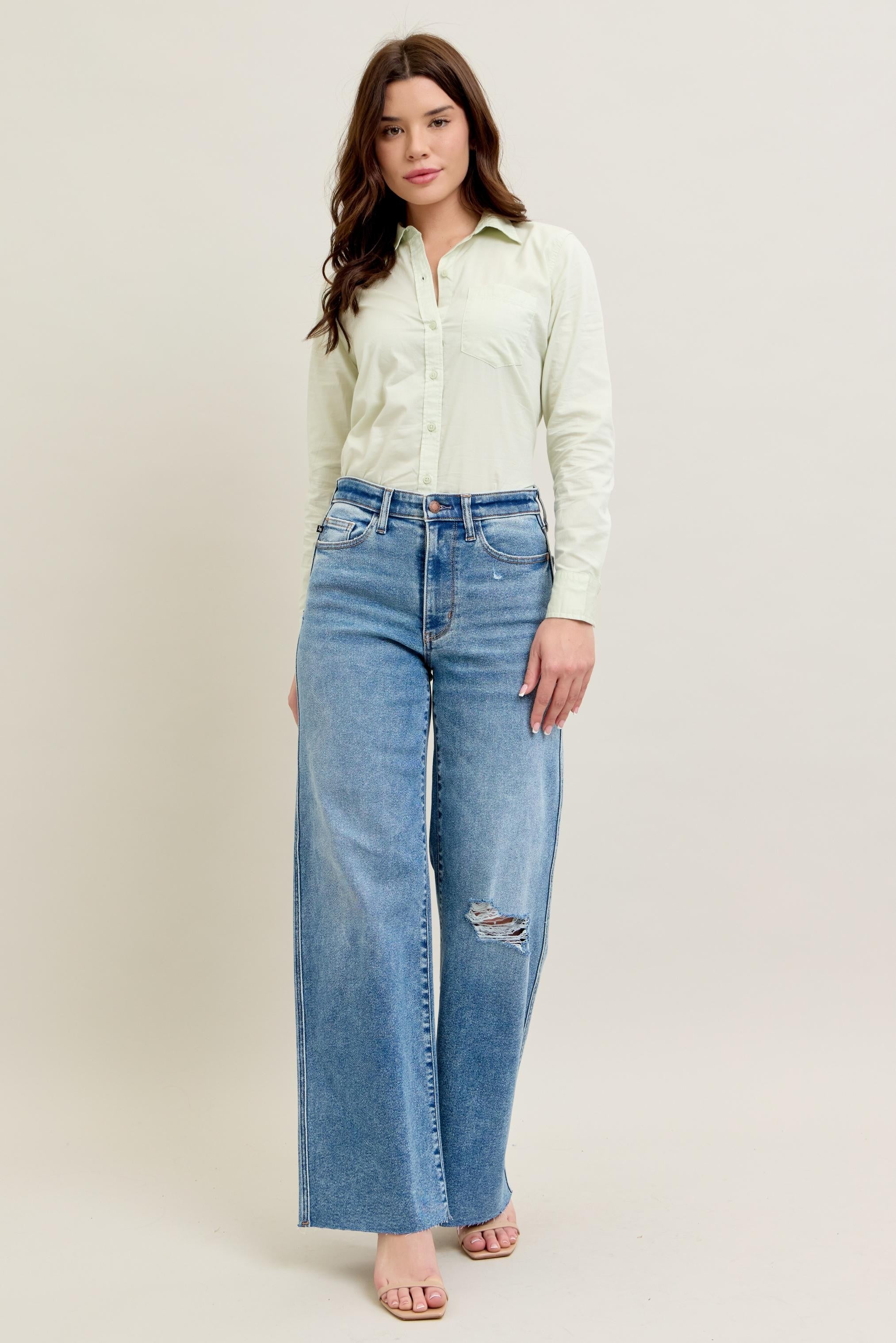 Vintage Wash Wide Leg Destructed Jeans Medium