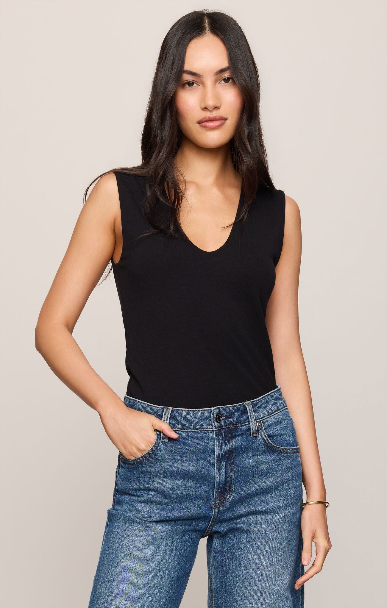 Free Fall Tank Black