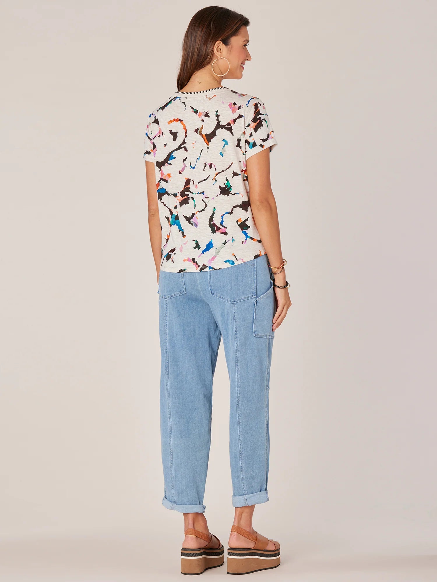 Roll Cuff Emb. Detail Printed Pocket Tee Jute Orchid Multi