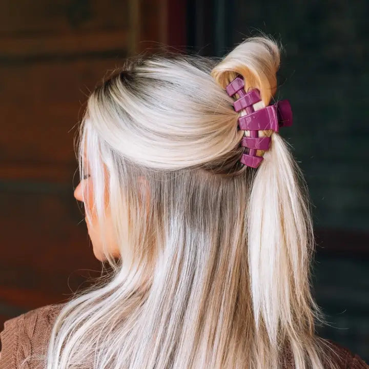 Classic Medium Hair Clip