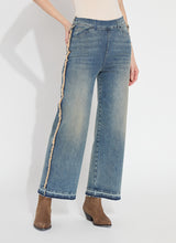 Era High Rise Wide Leg Fray Piping Denim Pants Nutshell Dye Midwash