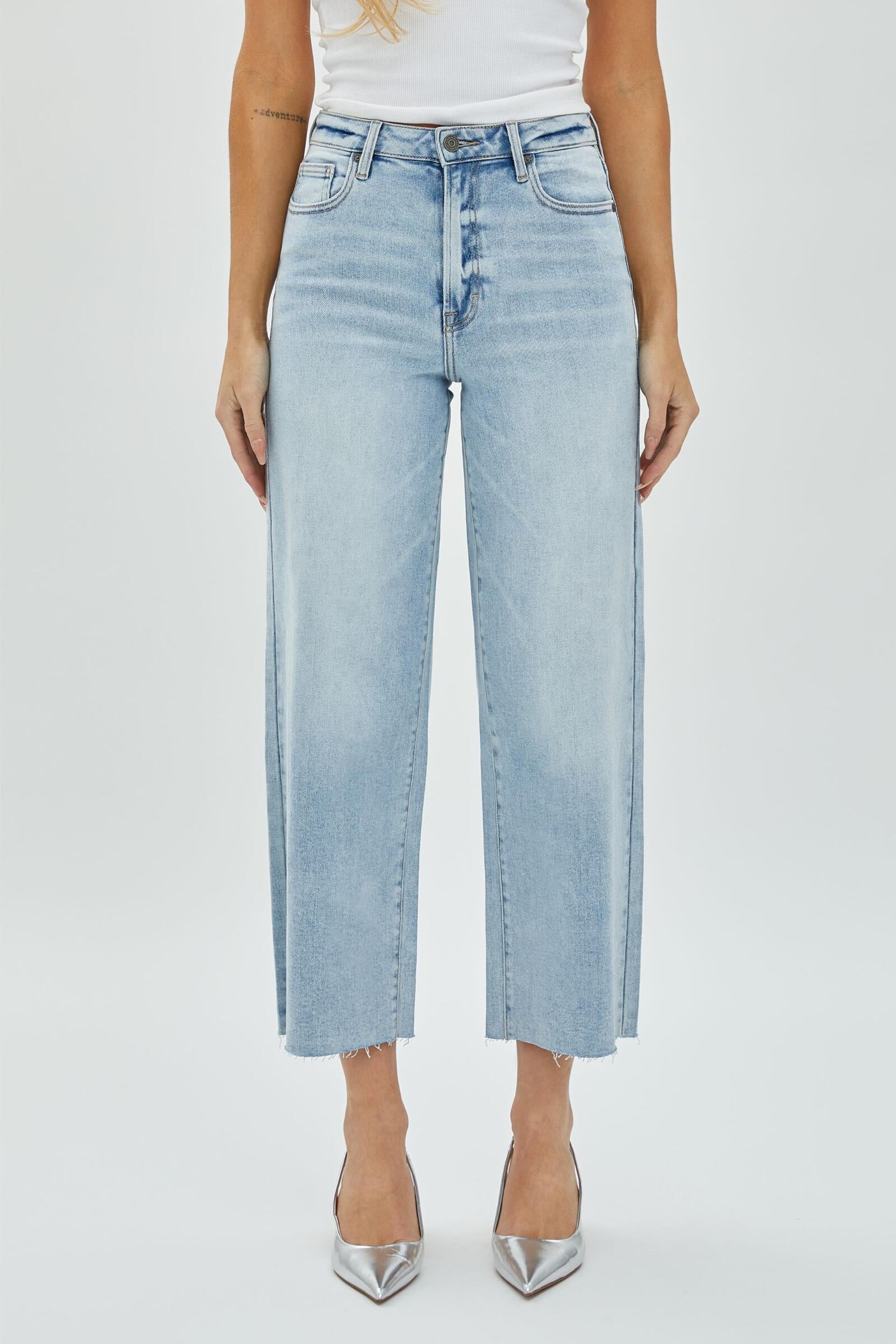 Nori Clean Stretch Wide Leg Jeans Light Wash