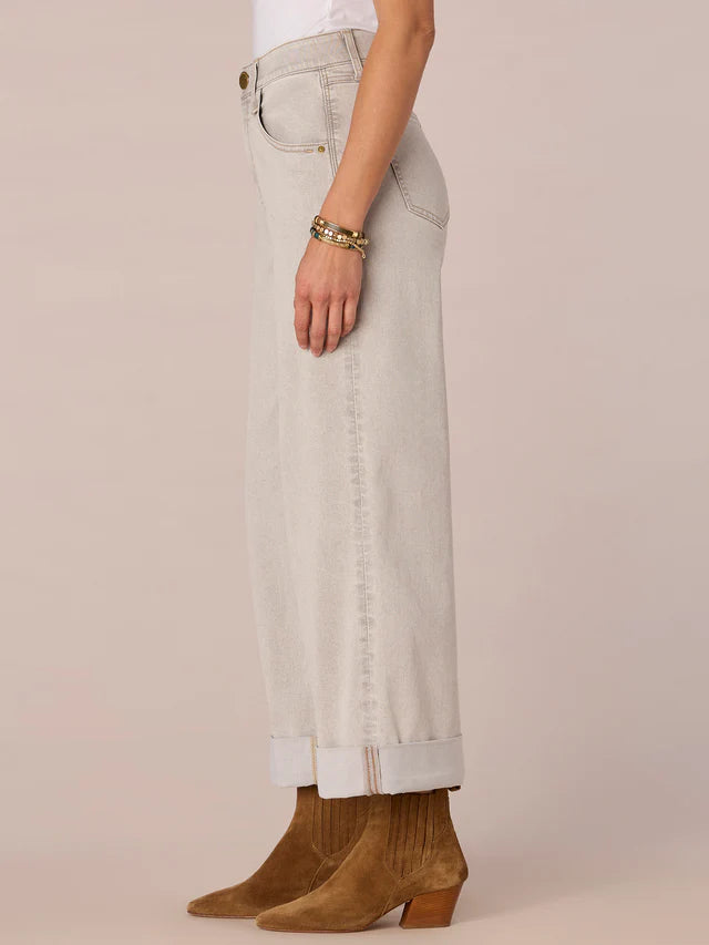 Double Peak Yoke Cuffed Wide Leg Jeans Light Grey