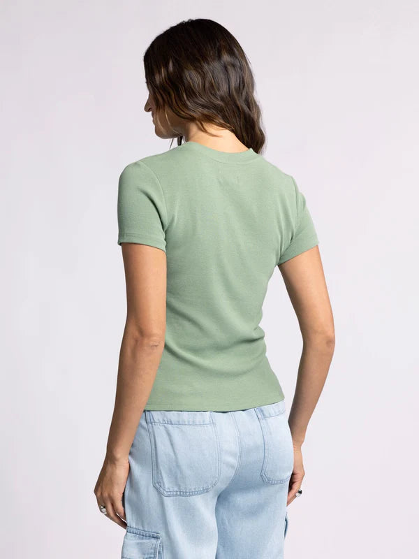 Annie Ribbed Tee Palm Leaves