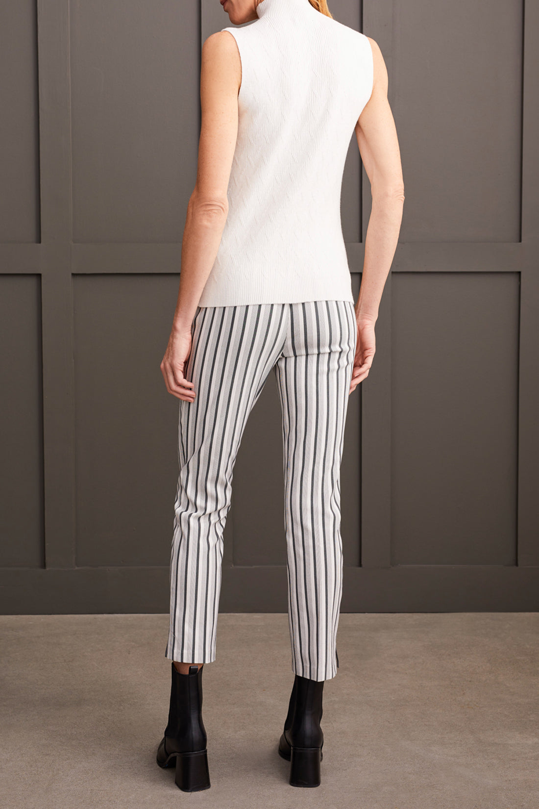 Textured Sleeveless Mock Neck Top Cream